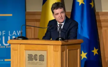 Nicușor Dan atac scoala pitesti