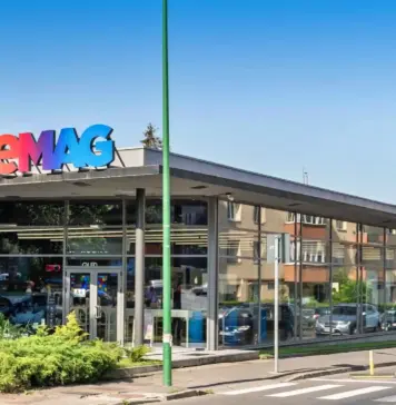 eMAG iphone