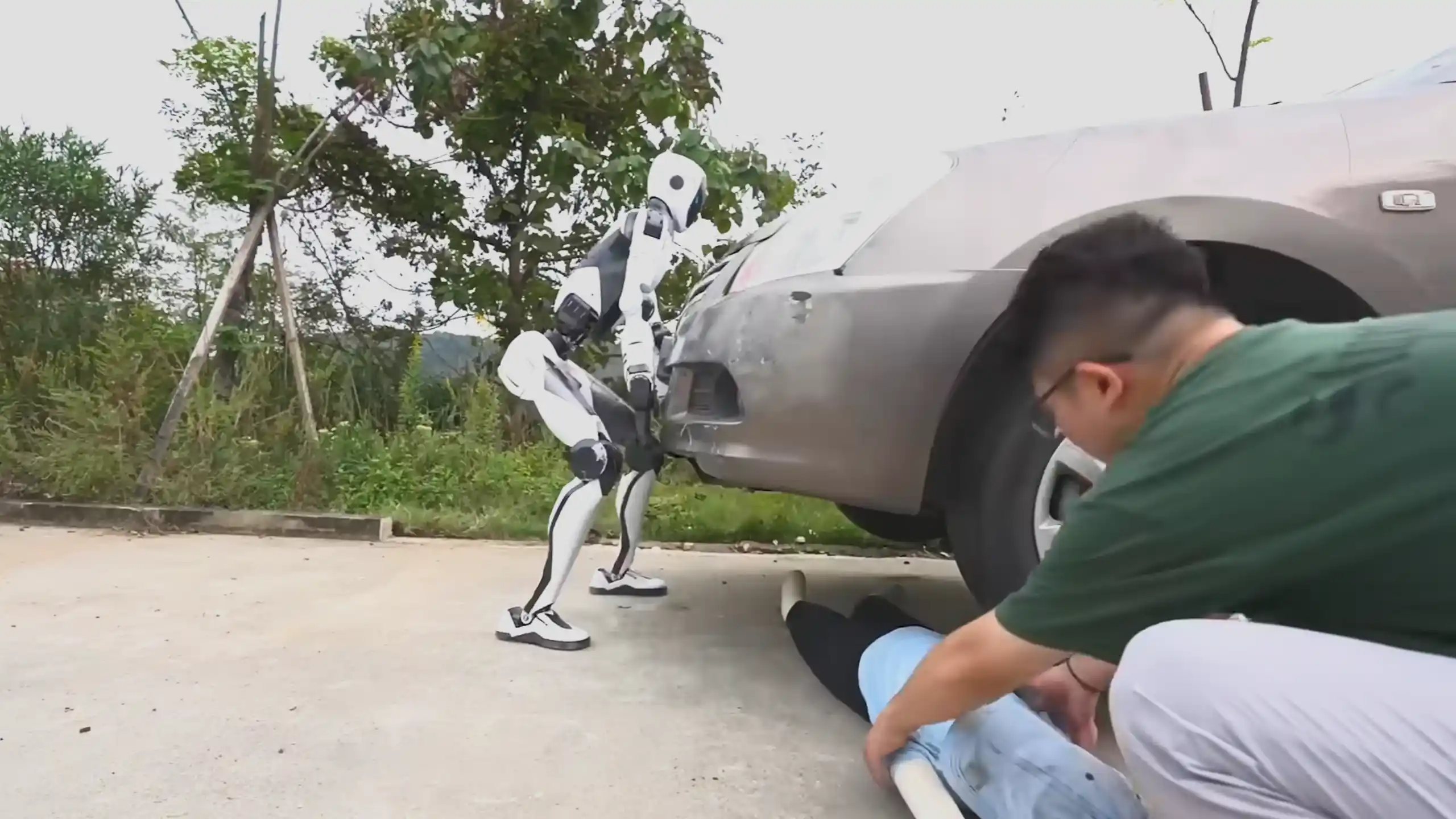 robot bodyguard robot bodyguard