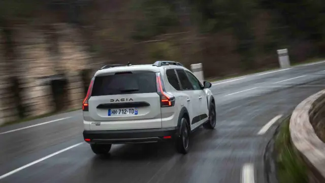 DACIA Jogger 2027 facelift sosea DACIA Jogger 2027 facelift sosea