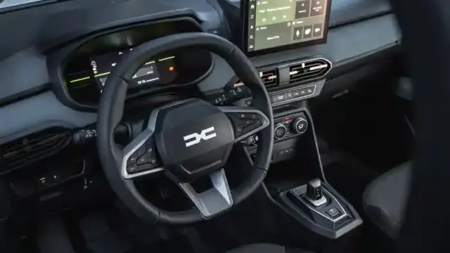 DACIA Jogger 2027 facelift volan