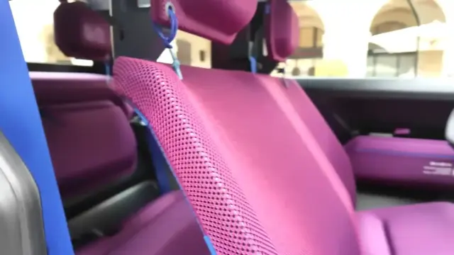 Pretul DACIA Hipster interior spate