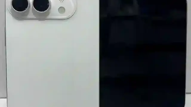 iPhone FOLD alb depliat
