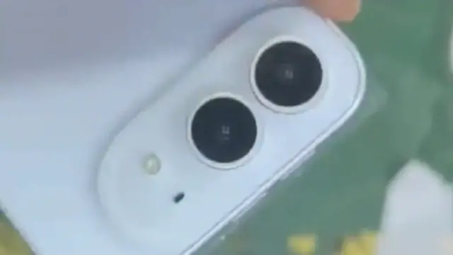 iPhone fold macheta Apple