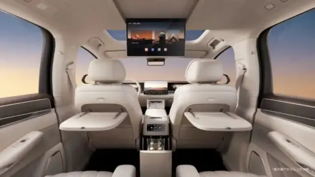 BYD Great Tang interior alb