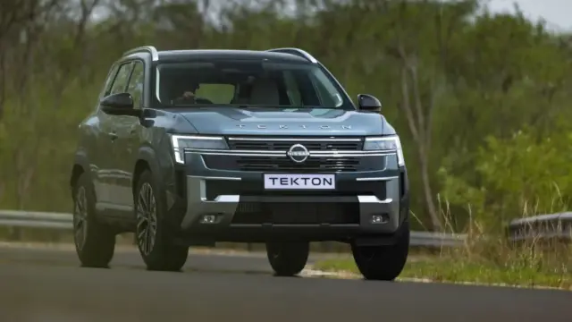 Modelul DACIA Duster 2026 LUX natura
