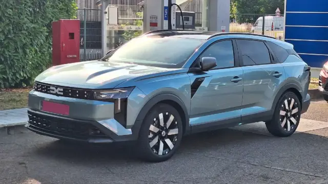 Pretul DACIA Striker