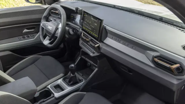 Preturile DACIA Duster 2027 essential interior