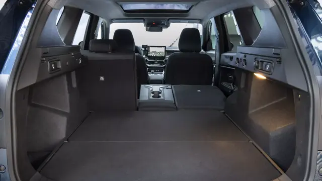 motorizarea DACIA Bigster hibrida portbagaj