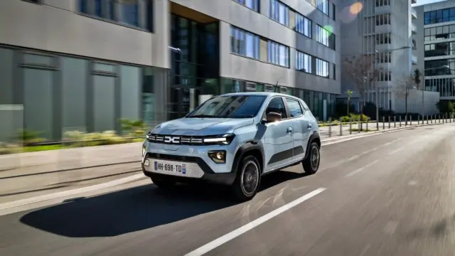 DACIA Spring 2 pret leasing
