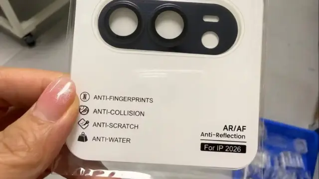 iPhone Ultra albastru inchis