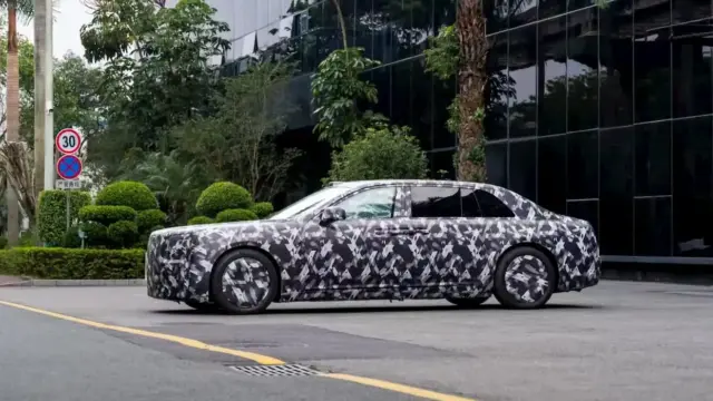 BYD staționar Yangwang