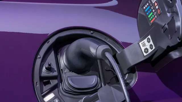 Nissan Pixo încărcare