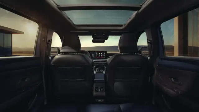Renault Boreal interior