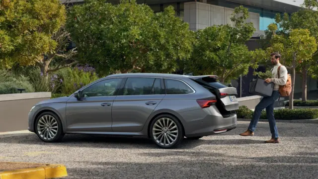 Skoda Octavia Kombi lateral