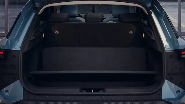 dacia striker spațiu portbagaj