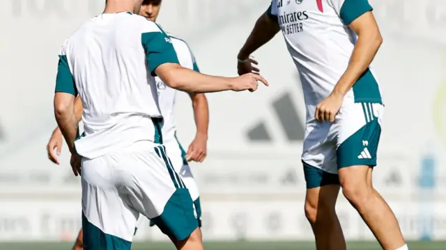 real madrid antrenament dribling