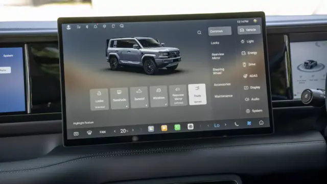 BYD Denza Bao 5 control mașină