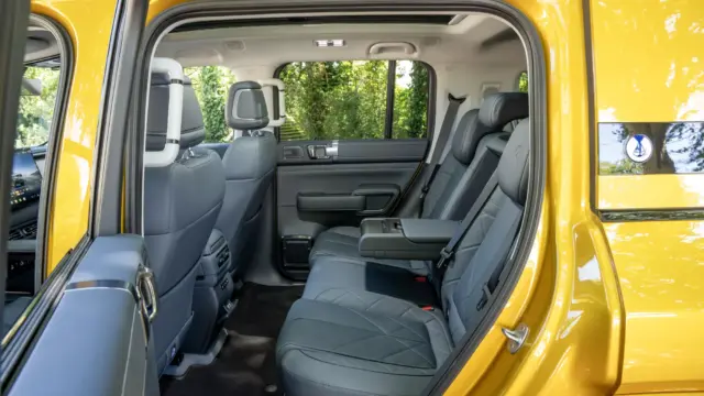BYD Denza Bao 5 scaune pasager