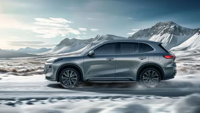 Geely Galaxy Starship 7 EM-i munte