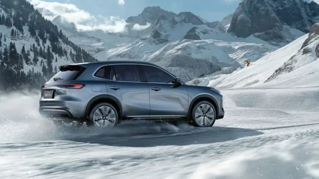 Geely Galaxy Starship 7 EM-i ninsoare