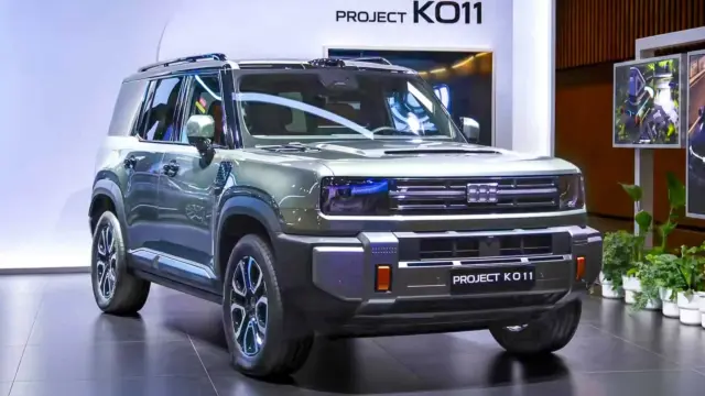 Geely KO11 bară față showroom