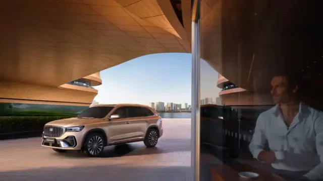 Geely Monjaro EM-i urmărită