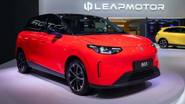 Leapmotor B03 dreapta față