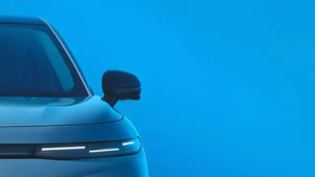 Leapmotor B10 față oglindă