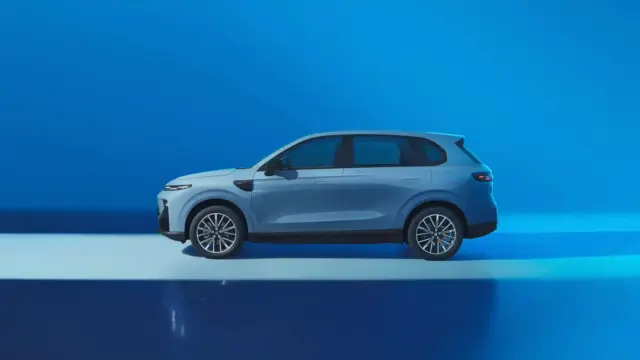 Leapmotor B10 lateral total