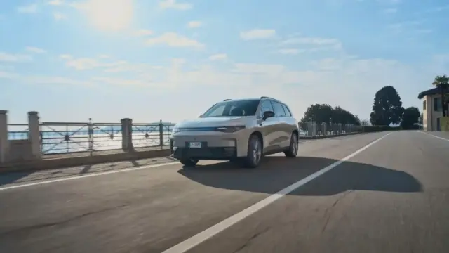 Leapmotor B10