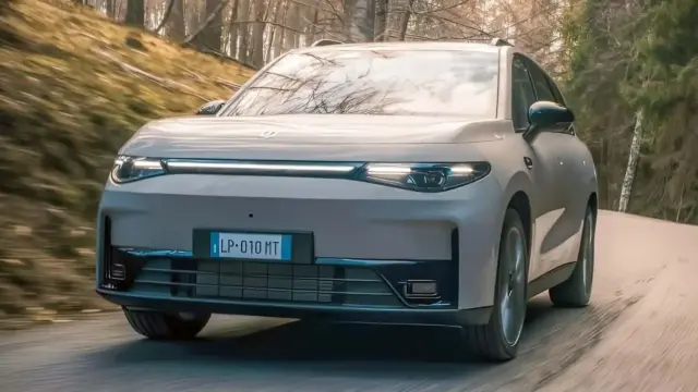 Leapmotor C10