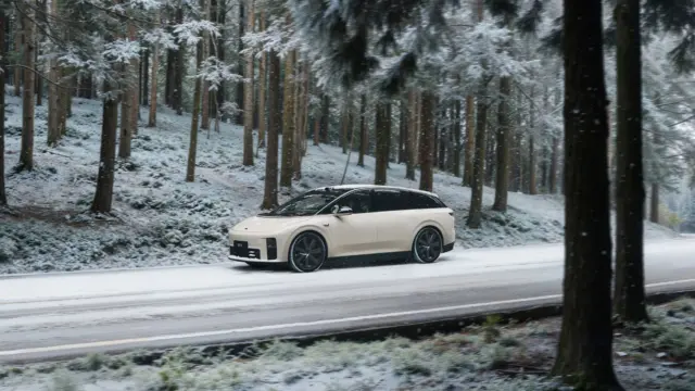 Li Auto i6 iarnă