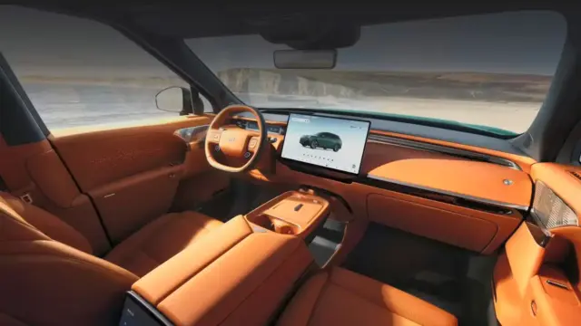 Xpeng G9L interior